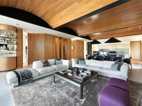 8055 Noremac Ave, Miami Beach FL 33141