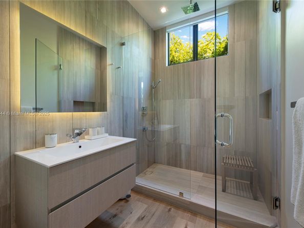 8055 Noremac Ave, Miami Beach FL 33141