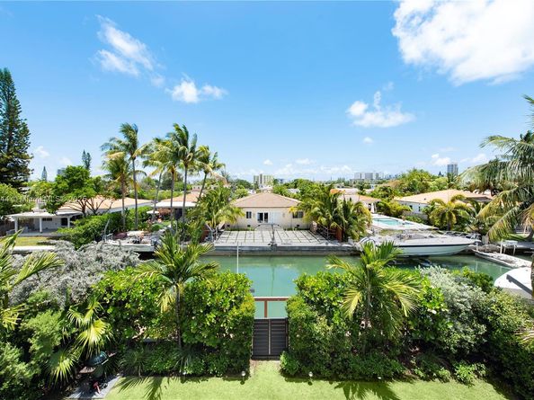 8055 Noremac Ave, Miami Beach FL 33141