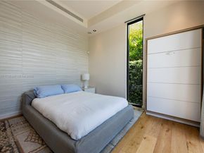 8055 Noremac Ave, Miami Beach FL 33141