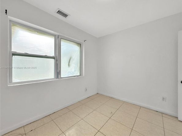 7770 NW 9th Ave, Miami FL 33150