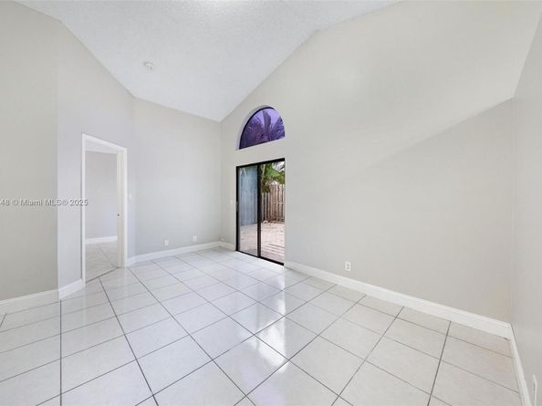 314 Bishop Rd, North Lauderdale FL 33068
