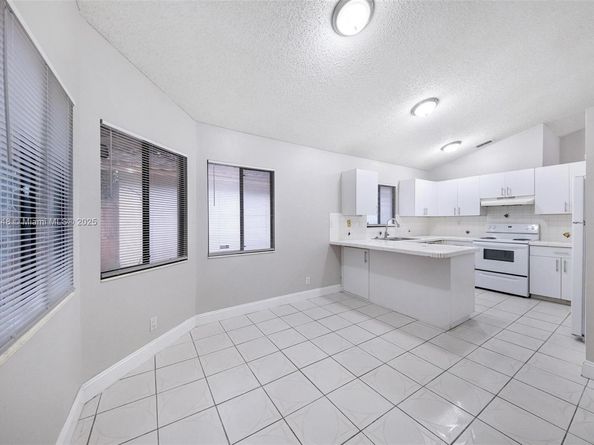 314 Bishop Rd, North Lauderdale FL 33068