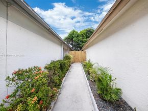 314 Bishop Rd, North Lauderdale FL 33068