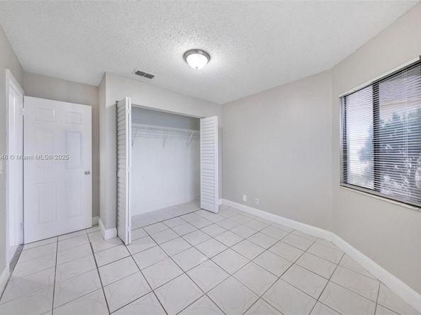 314 Bishop Rd, North Lauderdale FL 33068