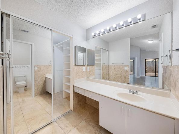 314 Bishop Rd, North Lauderdale FL 33068