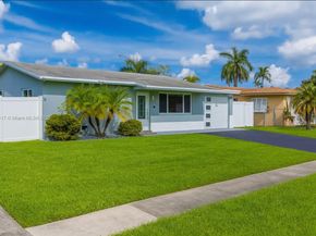 5209 SW 95th Ave, Cooper City FL 33328