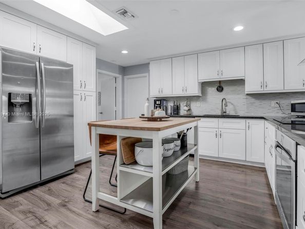 5209 SW 95th Ave, Cooper City FL 33328