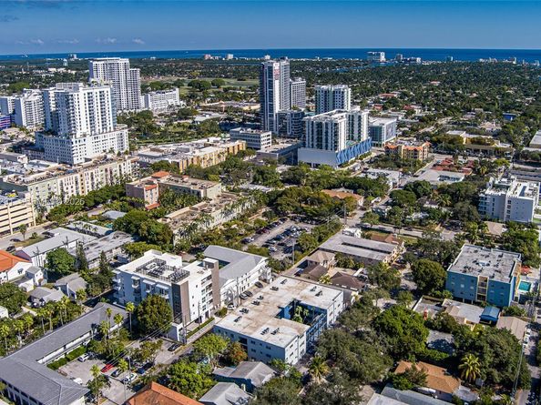 1943 Monroe St 310D, Hollywood FL 33020