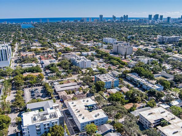 1943 Monroe St 310D, Hollywood FL 33020