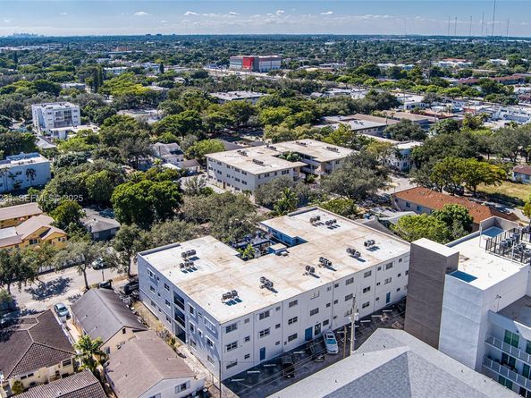 1943 Monroe St 310D, Hollywood FL 33020