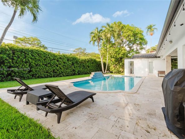 8501 SW 72nd Ter, Miami FL 33143