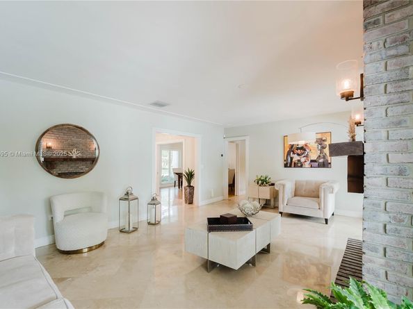 8501 SW 72nd Ter, Miami FL 33143