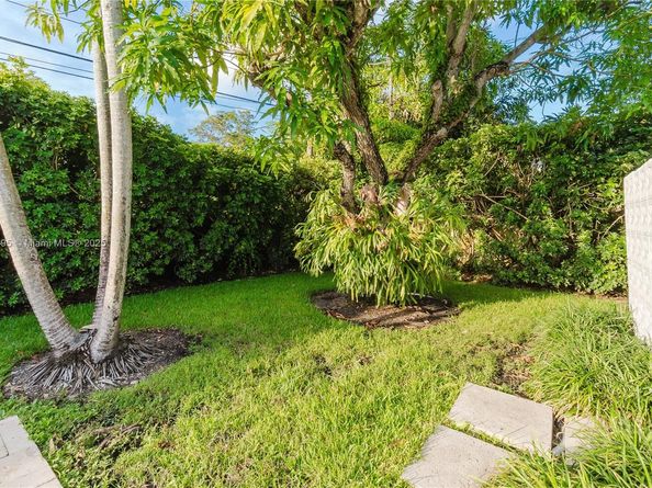 8501 SW 72nd Ter, Miami FL 33143