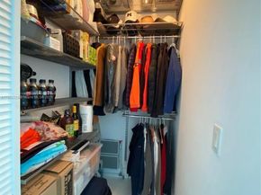 950 Brickell Bay Dr 2707, Miami FL 33131