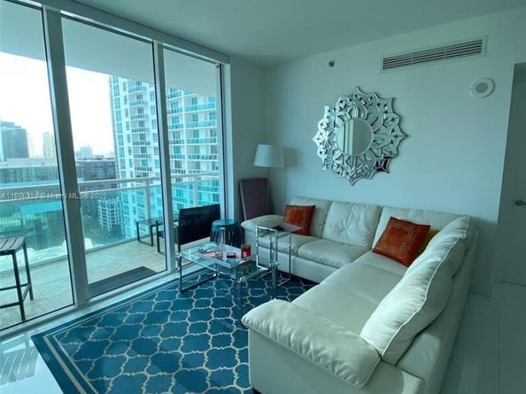 950 Brickell Bay Dr 2707, Miami FL 33131