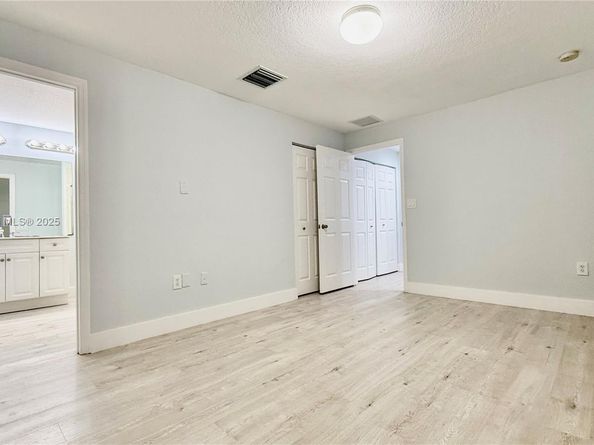 1976 SW 60th Ter, North Lauderdale FL 33068