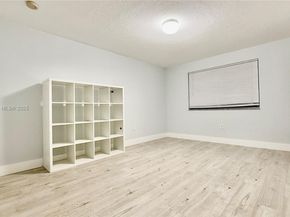 1976 SW 60th Ter, North Lauderdale FL 33068