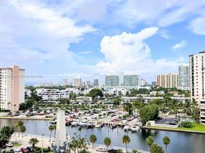 300 Bayview Dr 915, Sunny Isles Beach FL 33160