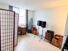 300 Bayview Dr 915, Sunny Isles Beach FL 33160
