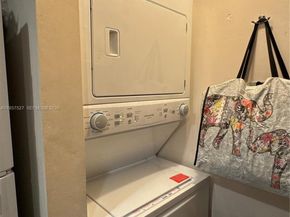 6080 NW 44th St 107, Lauderhill FL 33319