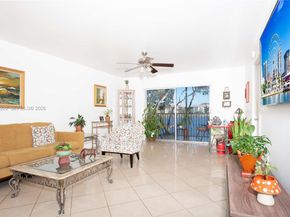 571 SW 141st Ave 207N, Pembroke Pines FL 33027