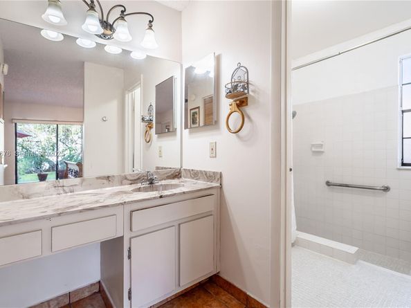 13585 SW 114th Ter, Miami FL 33186