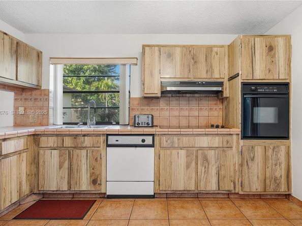 13585 SW 114th Ter, Miami FL 33186