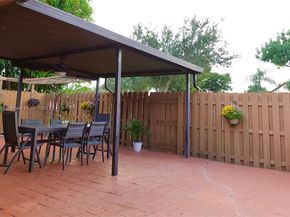 17450 NW 66th Ct, Hialeah FL 33015