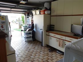 17450 NW 66th Ct, Hialeah FL 33015