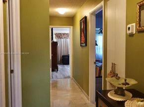 17450 NW 66th Ct, Hialeah FL 33015