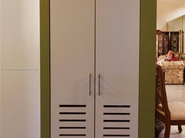 17450 NW 66th Ct, Hialeah FL 33015