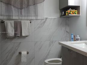 17450 NW 66th Ct, Hialeah FL 33015