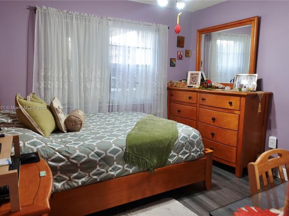 17450 NW 66th Ct, Hialeah FL 33015