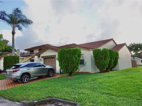 17450 NW 66th Ct, Hialeah FL 33015