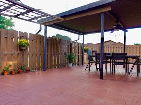 17450 NW 66th Ct, Hialeah FL 33015