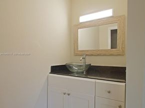 7525 SW 7th Pl, North Lauderdale FL 33068