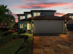 1521 SW 87th Ter, Pembroke Pines FL 33025