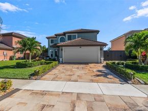 1521 SW 87th Ter, Pembroke Pines FL 33025