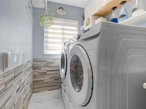 1521 SW 87th Ter, Pembroke Pines FL 33025