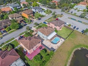 1521 SW 87th Ter, Pembroke Pines FL 33025