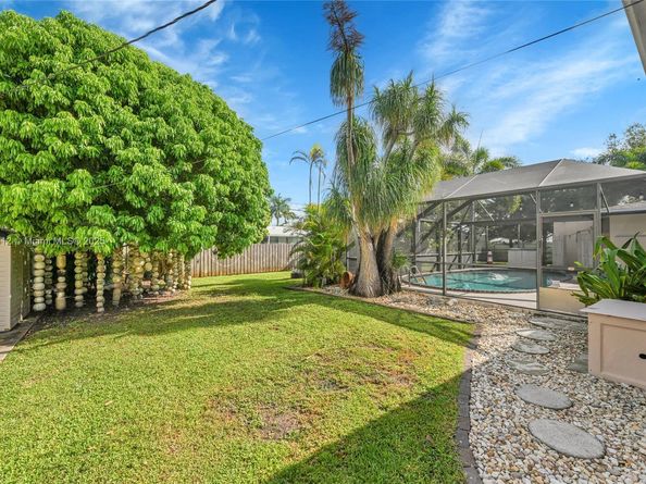 505 NW 20th St, Homestead FL 33030