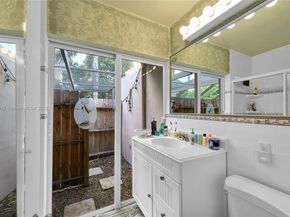 505 NW 20th St, Homestead FL 33030