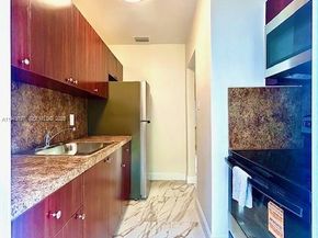 832 NW 16th Ter, Fort Lauderdale FL 33311