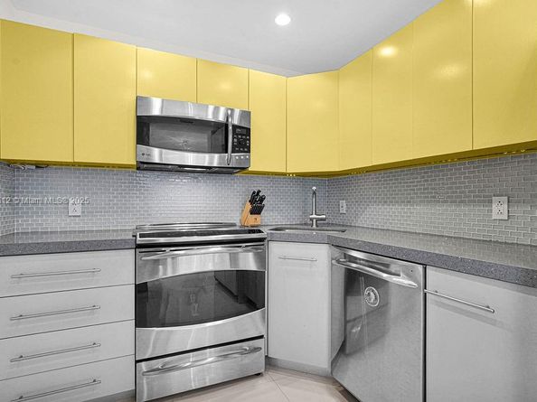 800 West Ave 931, Miami Beach FL 33139