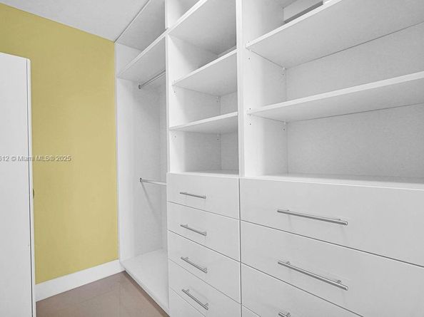 800 West Ave 931, Miami Beach FL 33139