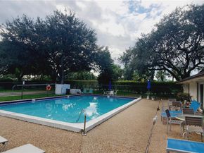 6616 N Parkway Dr 35, Margate FL 33068