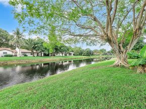 6616 N Parkway Dr 35, Margate FL 33068