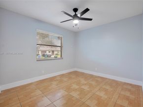 6616 N Parkway Dr 35, Margate FL 33068