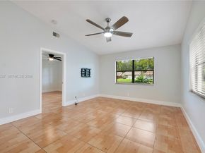 6616 N Parkway Dr 35, Margate FL 33068